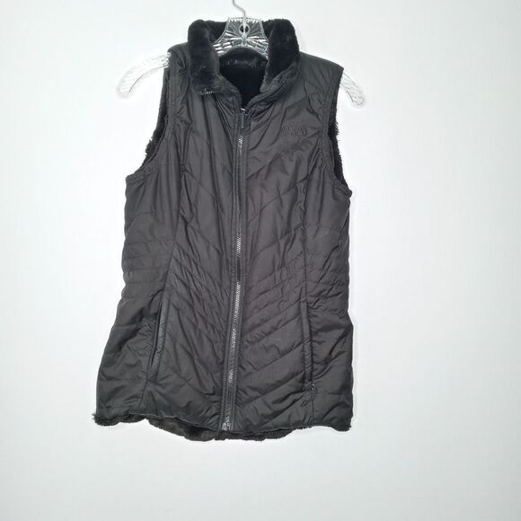 The North Face Jackets & Blazers - The North Face reversible black puffer vest women's size small